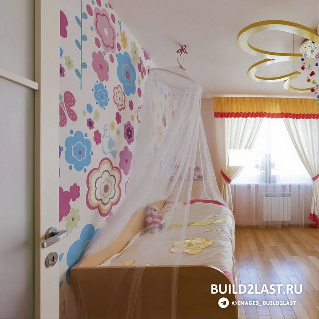 Идеальная люстра для детской комнаты, сочетающая светлое дерево, современную мебель и декор