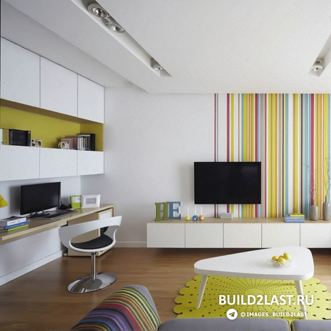 Спальня с графическими обоями в полоску в бежевых и коричневых тонах, с элементами постмодернизма и уютной мебелью